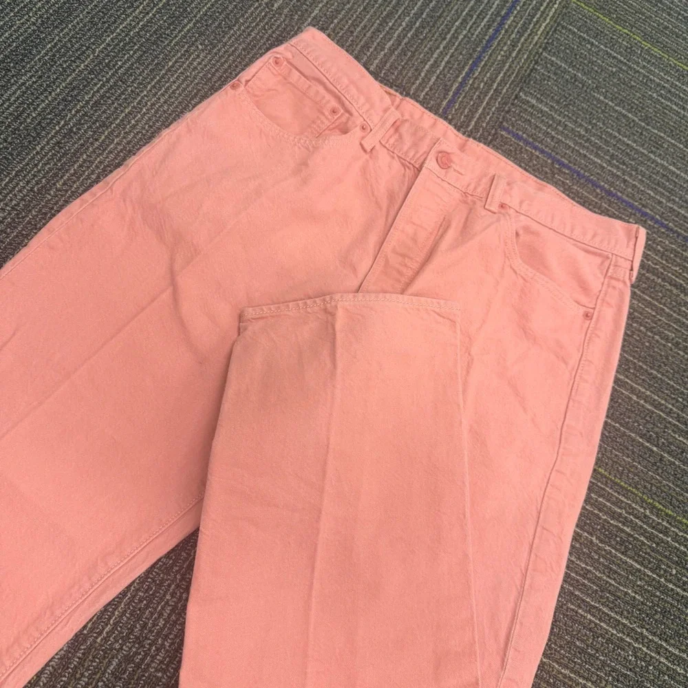 Levis 501 Original Fit Jeans Mens 36x34 Pink Excellent Straight Leg Button Fly